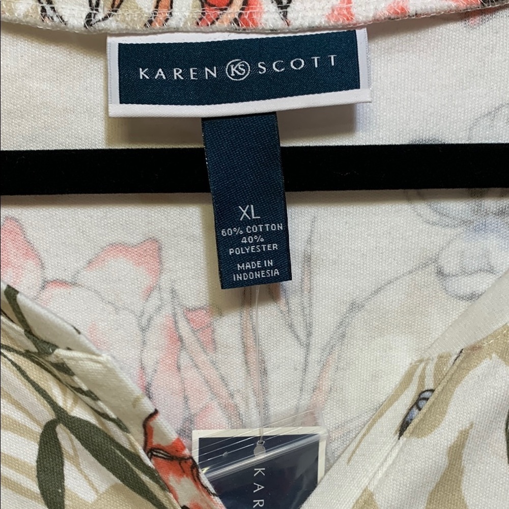 Karen Scott 3/4 Sleeve Relaxed Floral Blouse - Picture 2 of 5
